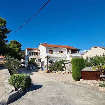 Apartman Karmen Barbat na Rabu Exteriér fotografie