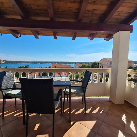 Apartman Karmen Barbat na Rabu Exteriér fotografie